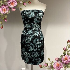 Banana‎ Republic strapless mini dress